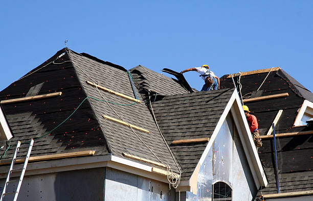 Best Roof Maintenance Services  in Garnett, KS
