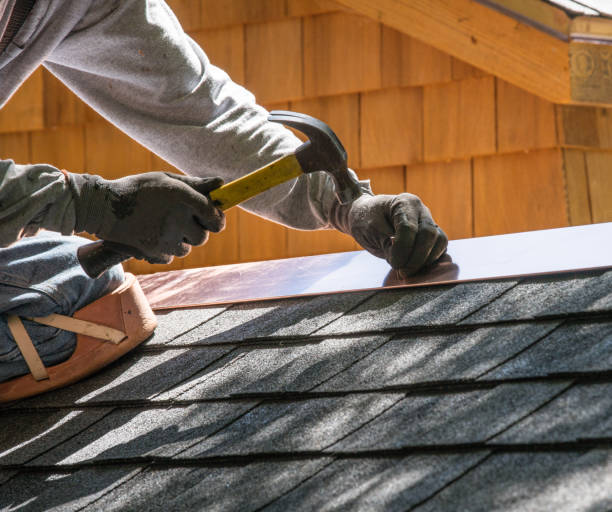 Best Flat Roof Repair Services  in Garnett, KS